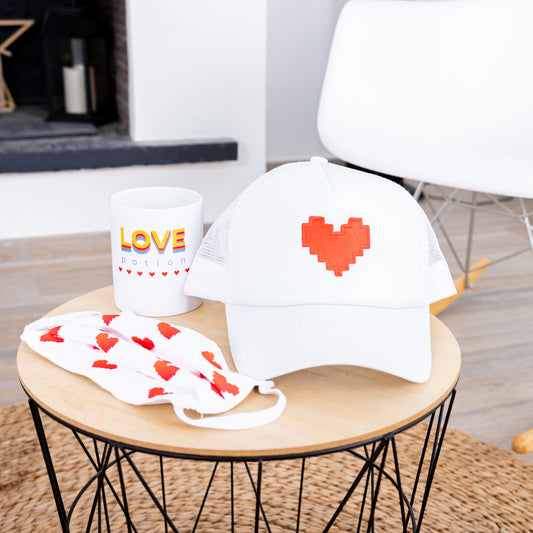 Lovebox accessories for a college goer.