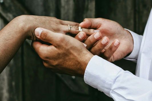 wedding hands tips lovebox